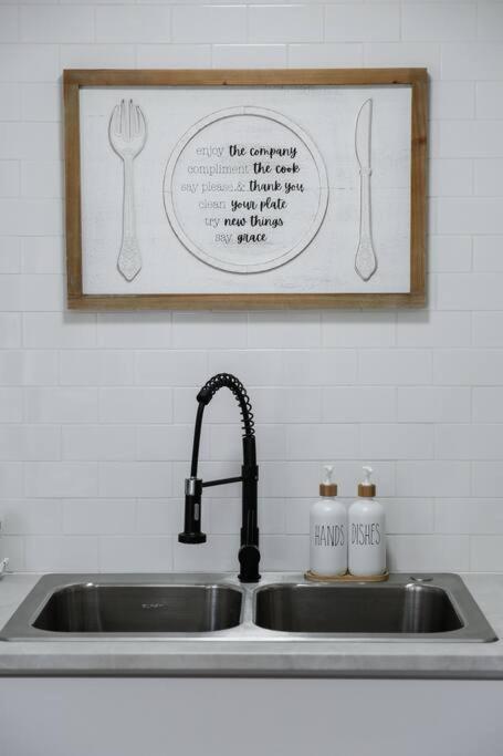 The Huddle House-hof Made For Families Canton